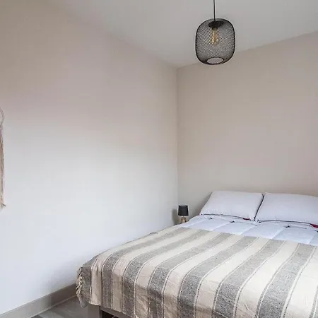 4 Et 6 Personnes Au Coeur Du Centre Medieval De *